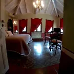 La Casa Rosa Bed and Breakfast 3*