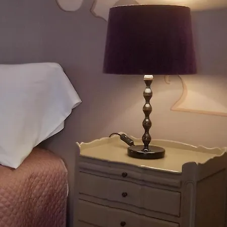 La Casa Rosa Bed & Breakfast *