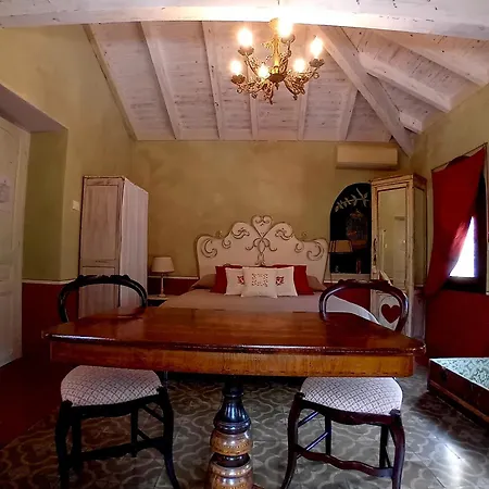 La Casa Rosa Pigna