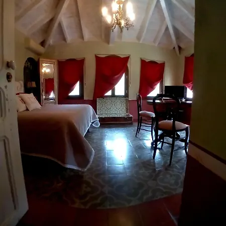 La Casa Rosa Panzió 3*
