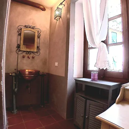 La Casa Rosa Bed & Breakfast Pigna