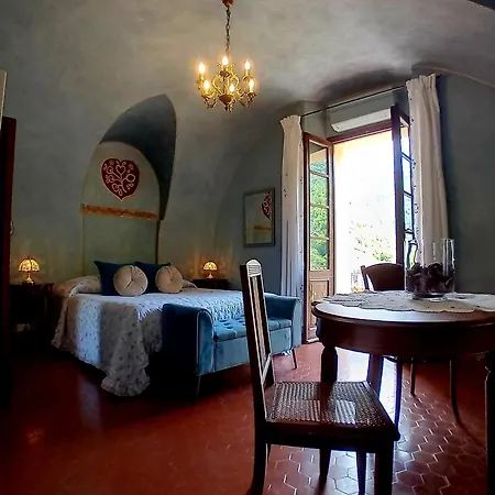 La Casa Rosa * Pigna