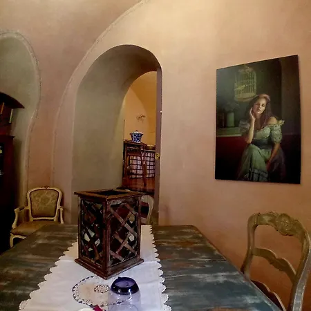 La Casa Rosa Bed and Breakfast Pigna