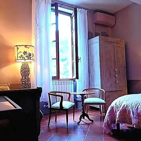 Bed & Breakfast La Casa Rosa 3*
