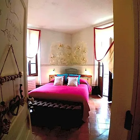 La Casa Rosa 3*