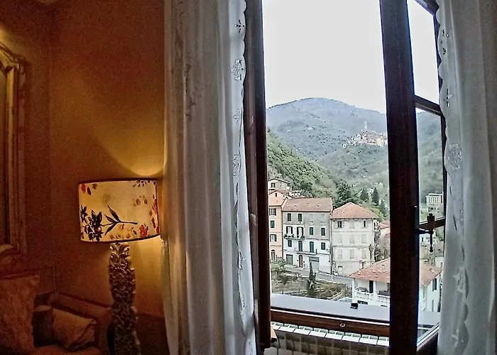 La Casa Rosa 3*